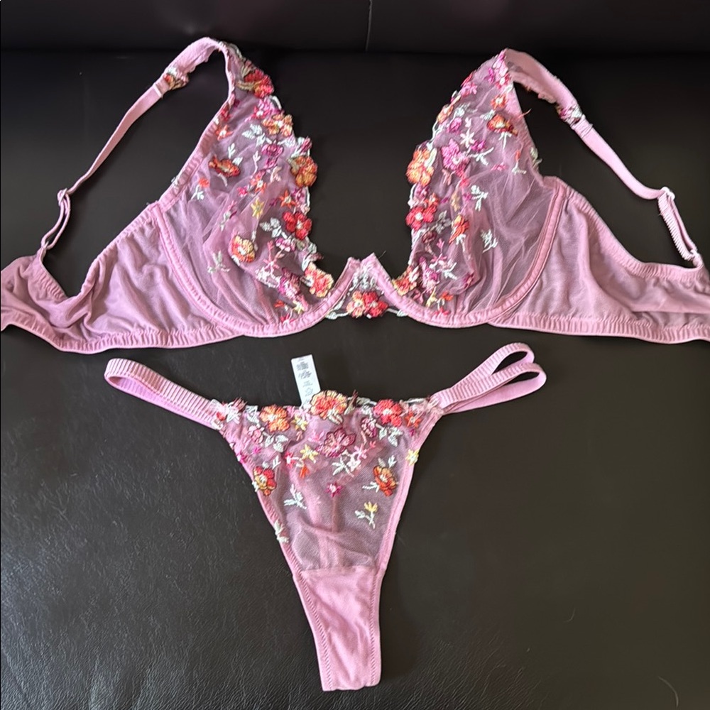 Cosabella Women's Selita Underwire Bra and Panty Set